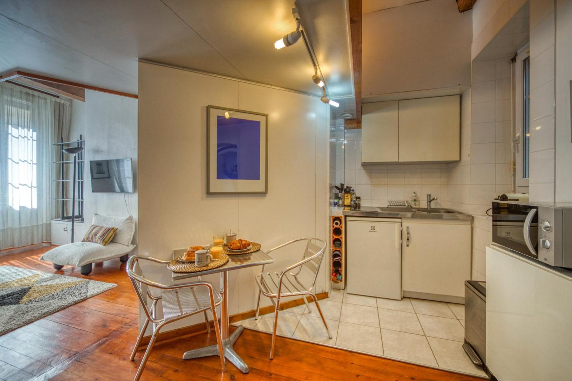 Apartamento Atypique - Hypercentre / Place Aux Herbes